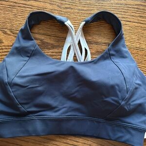 Lululemon free to be elevated sports bra 6 DD NWT